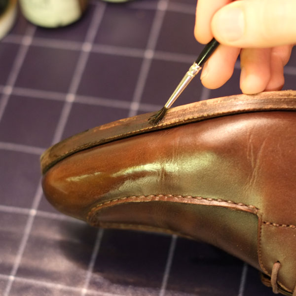 Painting the sole edges